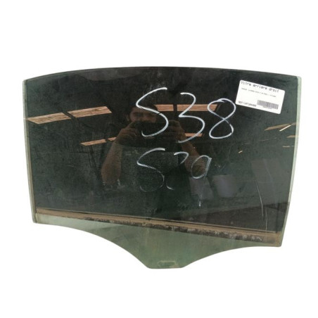 Vitre arriere droit MERCEDES CLASSE A 176