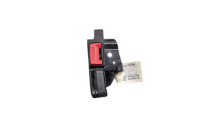 Attache ceinture arriere gauche RENAULT CLIO 3 Photo n°1