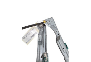 Leve vitre electrique avant gauche RENAULT CLIO 3 Photo n°3