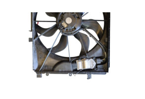 Moto ventilateur radiateur MERCEDES CLASSE A 176 Photo n°3 Moto ventilateur radiateur MERCEDES CLASSE A 176 Photo n°3