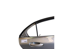 Porte arriere droit MERCEDES CLASSE A 176 Photo n°1 Porte arriere droit MERCEDES CLASSE A 176 Photo n°1