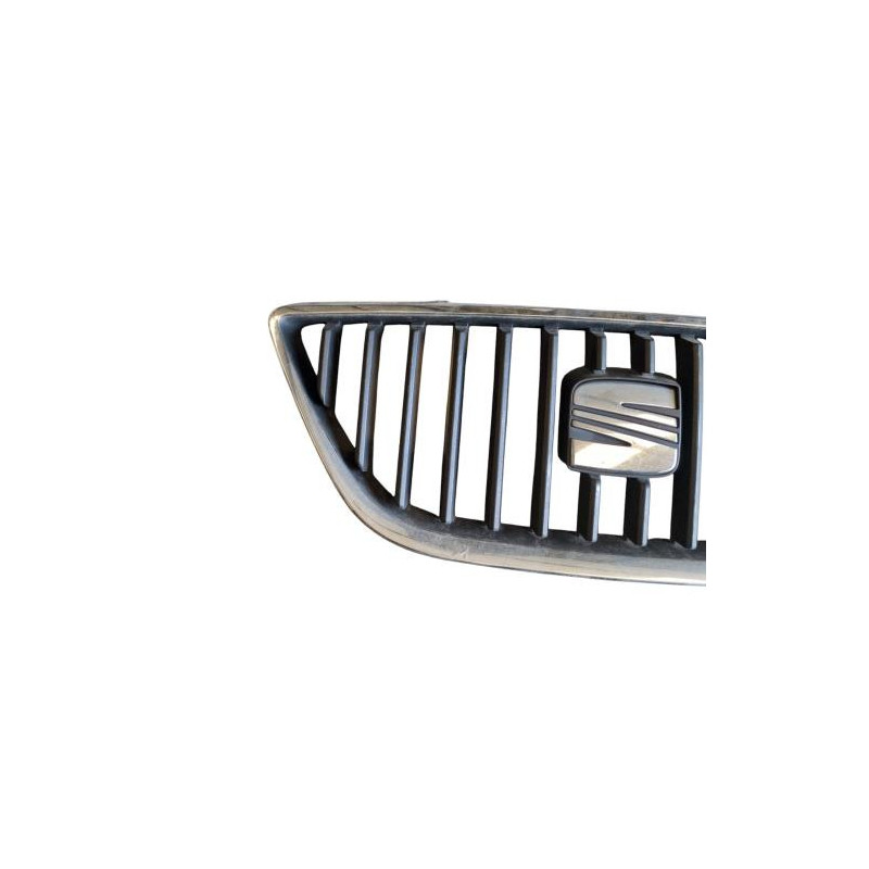 Calandre SEAT IBIZA 4 Photo n°1