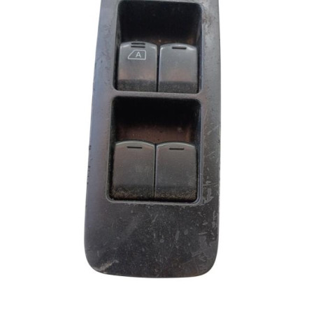 Interrupteur de leve vitre avant gauche NISSAN QASHQAI 1