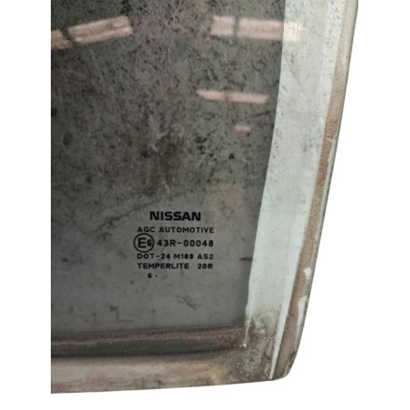 Vitre avant gauche NISSAN QASHQAI 1
