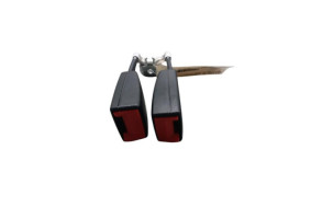 Attache ceinture arriere gauche SEAT IBIZA 4 Photo n°3 Attache ceinture arriere gauche SEAT IBIZA 4 Photo n°3