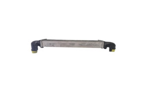 Echangeur air (Intercooler) MERCEDES CLASSE A 176 Photo n°4 Echangeur air (Intercooler) MERCEDES CLASSE A 176 Photo n°4