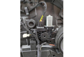 Leve vitre electrique arriere droit MERCEDES CLASSE A 176 Photo n°3 Leve vitre electrique arriere droit MERCEDES CLASSE A 176 Photo n°3