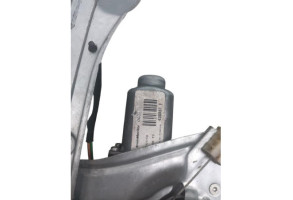 Leve vitre electrique avant droit RENAULT CLIO 3 Photo n°1 Leve vitre electrique avant droit RENAULT CLIO 3 Photo n°1