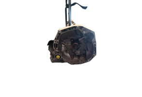Boite de vitesses RENAULT CLIO 4 Photo n°1