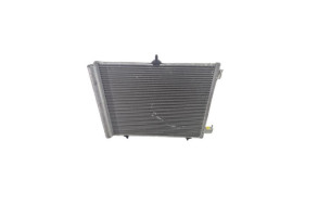 Radiateur clim CITROEN C3 3 Photo n°4 Radiateur clim CITROEN C3 3 Photo n°4