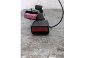 Attache ceinture arriere droit PEUGEOT 5008 1 Photo n°6 Attache ceinture arriere droit PEUGEOT 5008 1 Photo n°6