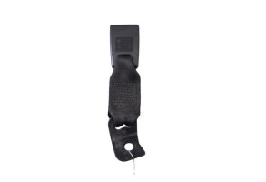 Attache ceinture arriere droit BMW SERIE 1 E81 Photo n°1