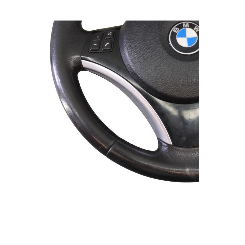 Volant BMW SERIE 1 E81 Photo n°1 Volant BMW SERIE 1 E81 Photo n°1