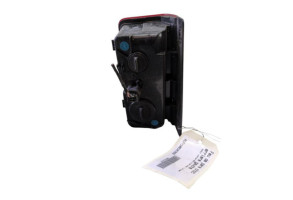 Feu de pare choc arriere gauche RENAULT TRAFIC 3 COURT Photo n°3
