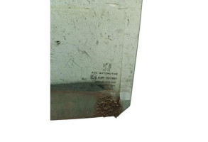 Vitre arriere droit PEUGEOT 5008 1 Photo n°1