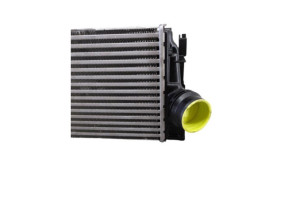 Echangeur air (Intercooler) RENAULT MEGANE 4 Photo n°3 Echangeur air (Intercooler) RENAULT MEGANE 4 Photo n°3