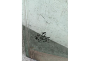 Vitre arriere droit VOLKSWAGEN POLO 5 Photo n°2