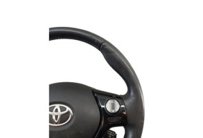 Volant TOYOTA AYGO 2 Photo n°3 Volant TOYOTA AYGO 2 Photo n°3