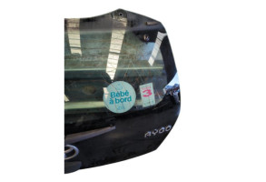 Malle/Hayon arriere TOYOTA AYGO 2 Photo n°4 Malle/Hayon arriere TOYOTA AYGO 2 Photo n°4