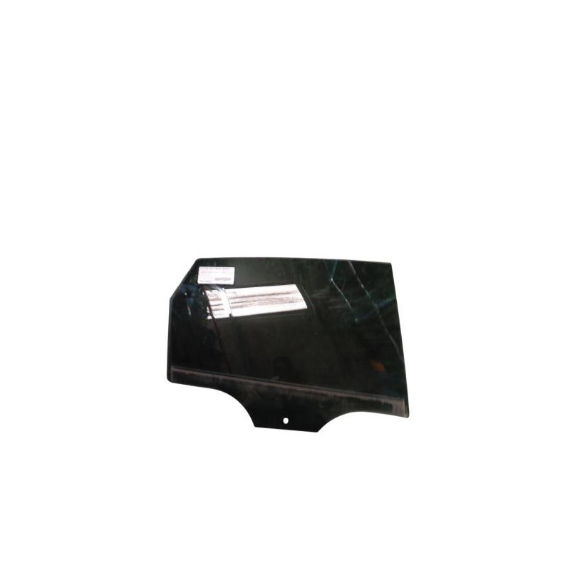 Vitre arriere droit VOLKSWAGEN POLO 6 Photo n°1