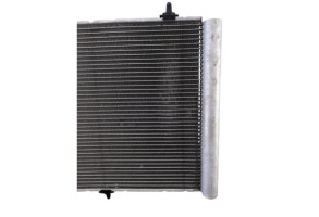 Radiateur clim CITROEN C4 CACTUS Photo n°6 Radiateur clim CITROEN C4 CACTUS Photo n°6