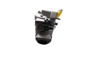 Compresseur clim CITROEN C4 CACTUS Photo n°4 Compresseur clim CITROEN C4 CACTUS Photo n°4