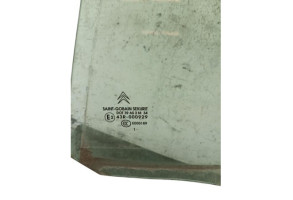 Vitre arriere gauche CITROEN C5 2 Photo n°1