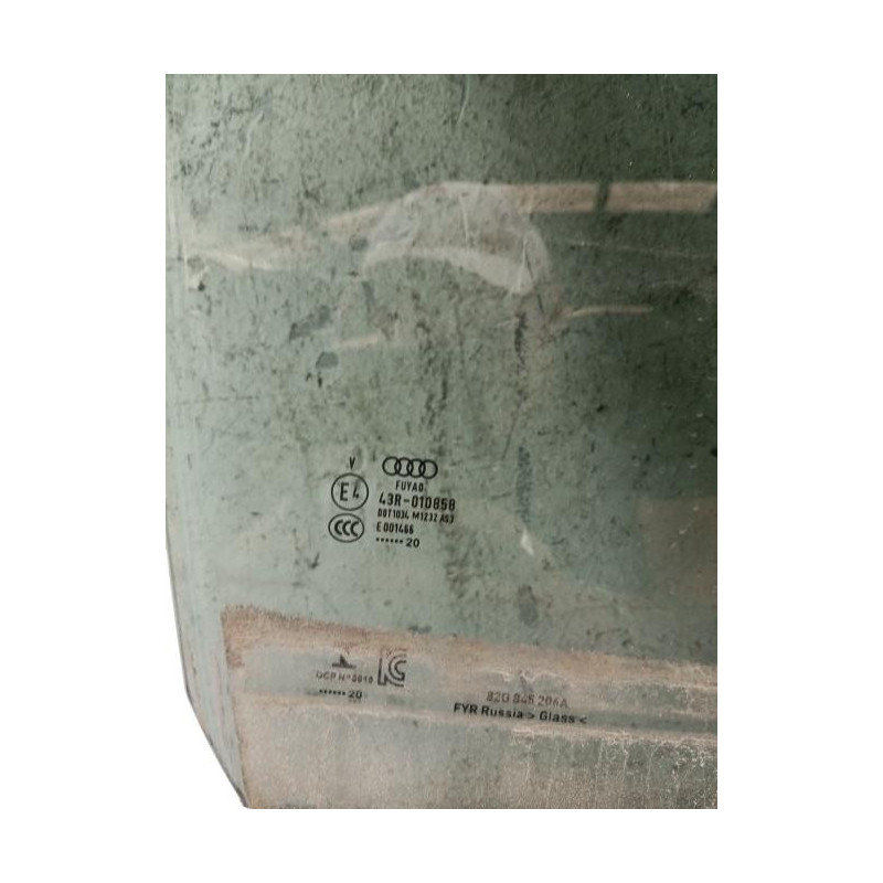 Vitre arriere droit AUDI A1 2 Photo n°1