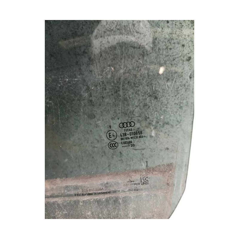 Vitre arriere gauche AUDI A1 2 Photo n°1