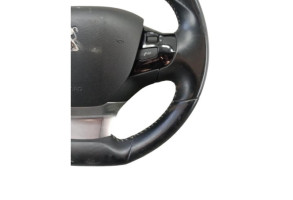 Volant PEUGEOT 308 2 SW Photo n°5