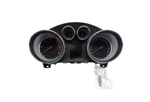 Compteur OPEL ZAFIRA TOURER C Photo n°4 Compteur OPEL ZAFIRA TOURER C Photo n°4