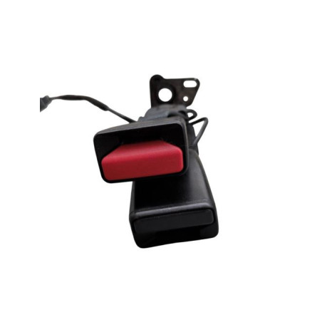 Attache ceinture arriere gauche RENAULT CLIO 4