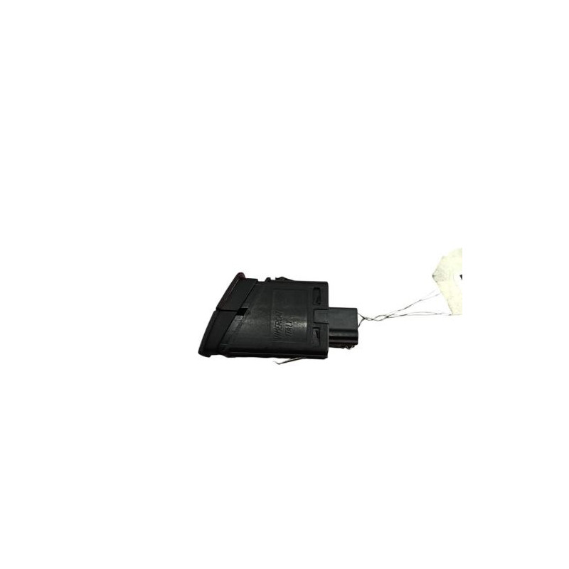 Bouton de warning BMW SERIE 1 F21 Photo n°1 Bouton de warning BMW SERIE 1 F21 Photo n°1