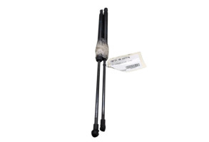 Verin de coffre BMW SERIE 1 F21 Photo n°2 Verin de coffre BMW SERIE 1 F21 Photo n°2