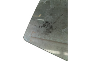 Vitre avant droit FORD KA 2 Photo n°1