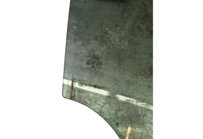 Vitre avant droit FORD FOCUS 3 Photo n°1