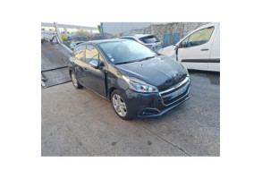 Pare boue avant droit PEUGEOT 208 1 Photo n°8
