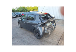 Pare boue avant droit PEUGEOT 208 1 Photo n°10