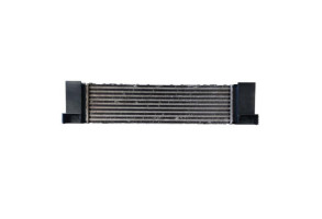 Echangeur air (Intercooler) BMW SERIE 1 F21 Photo n°4 Echangeur air (Intercooler) BMW SERIE 1 F21 Photo n°4
