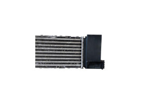 Echangeur air (Intercooler) BMW SERIE 1 F21 Photo n°6 Echangeur air (Intercooler) BMW SERIE 1 F21 Photo n°6
