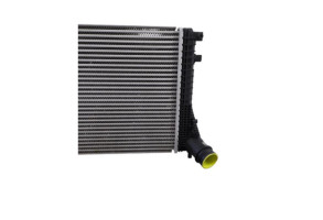 Echangeur air (Intercooler) AUDI A3 2 Photo n°3