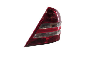 Feu arriere principal droit (feux) MERCEDES CLASSE C 203 Photo n°2
