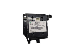 Commande GPS RENAULT MEGANE 3 Photo n°1