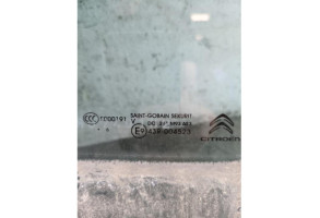 Vitre arriere droit CITROEN C4 GRAND PICASSO 2 Photo n°1