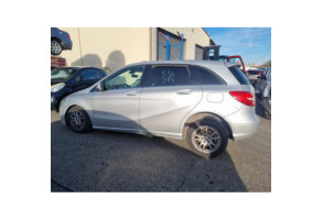 Renfort pare choc avant (traverse) MERCEDES CLASSE B 246 Photo n°15