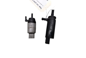 Pompe lave glace avant BMW SERIE 5 E60 Photo n°3
