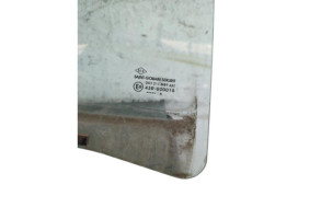 Vitre arriere droit DACIA LODGY Photo n°3