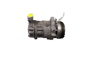 Compresseur clim RENAULT CLIO 2 Photo n°3