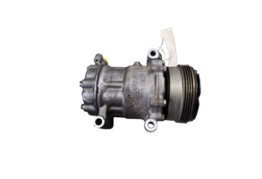Compresseur clim RENAULT CLIO 2 Photo n°5
