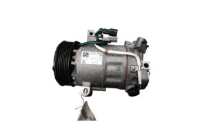 Compresseur clim RENAULT CLIO 5 Photo n°1